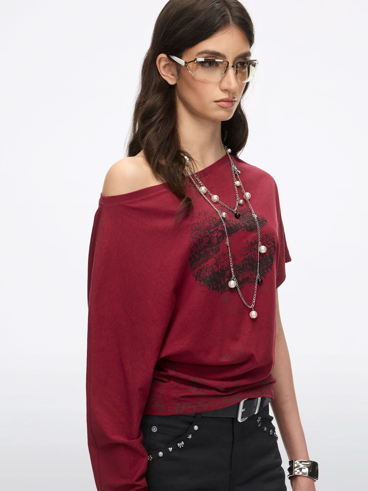 Asymmetric Sleeve Lip-Print T-Shirt - Image 8