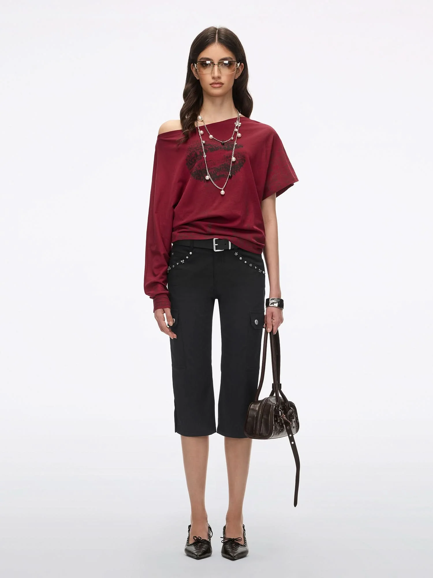 Asymmetric Sleeve Lip-Print T-Shirt - Image 9