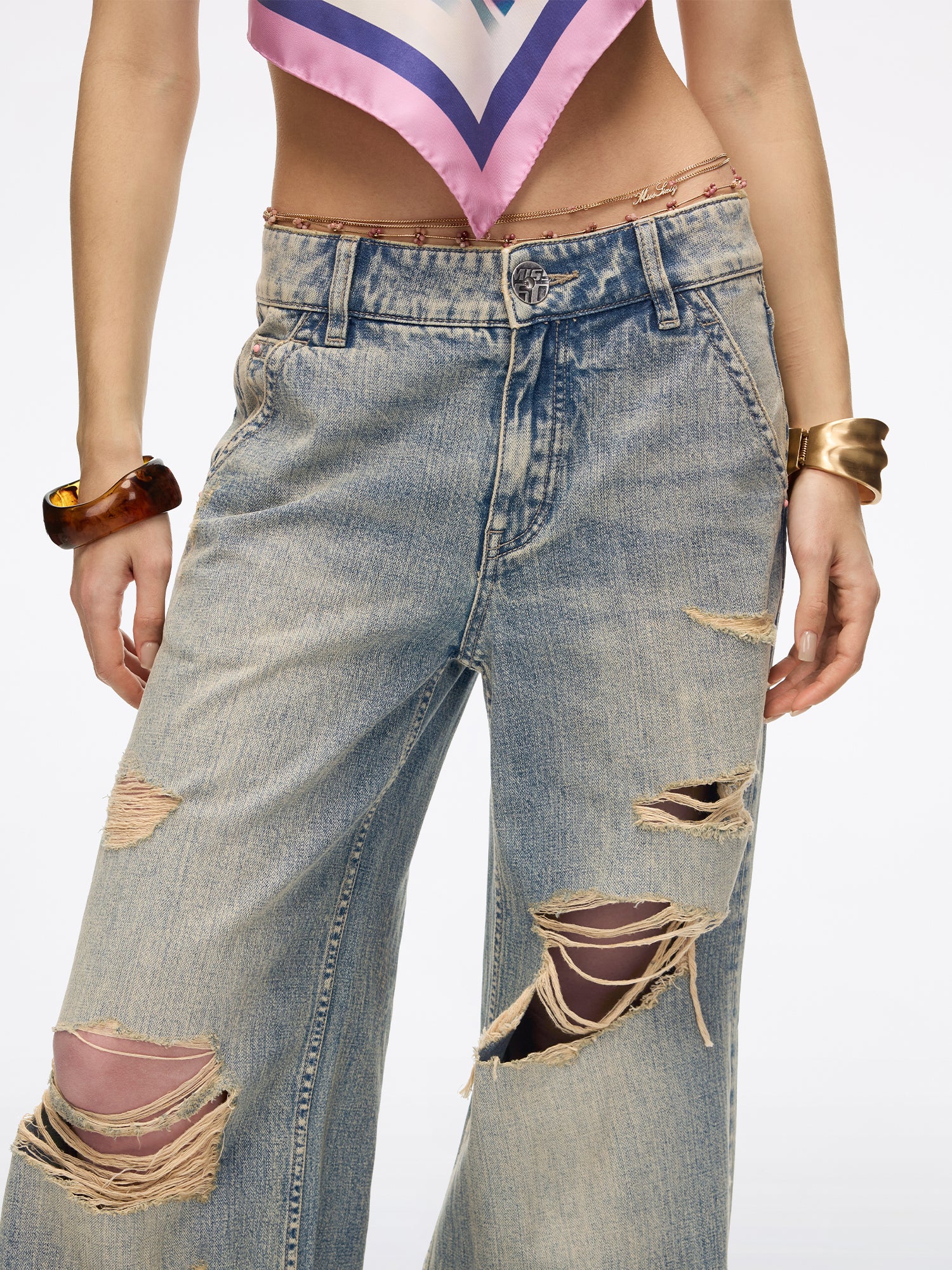 Chain-Detail Flare Jeans - Image 4