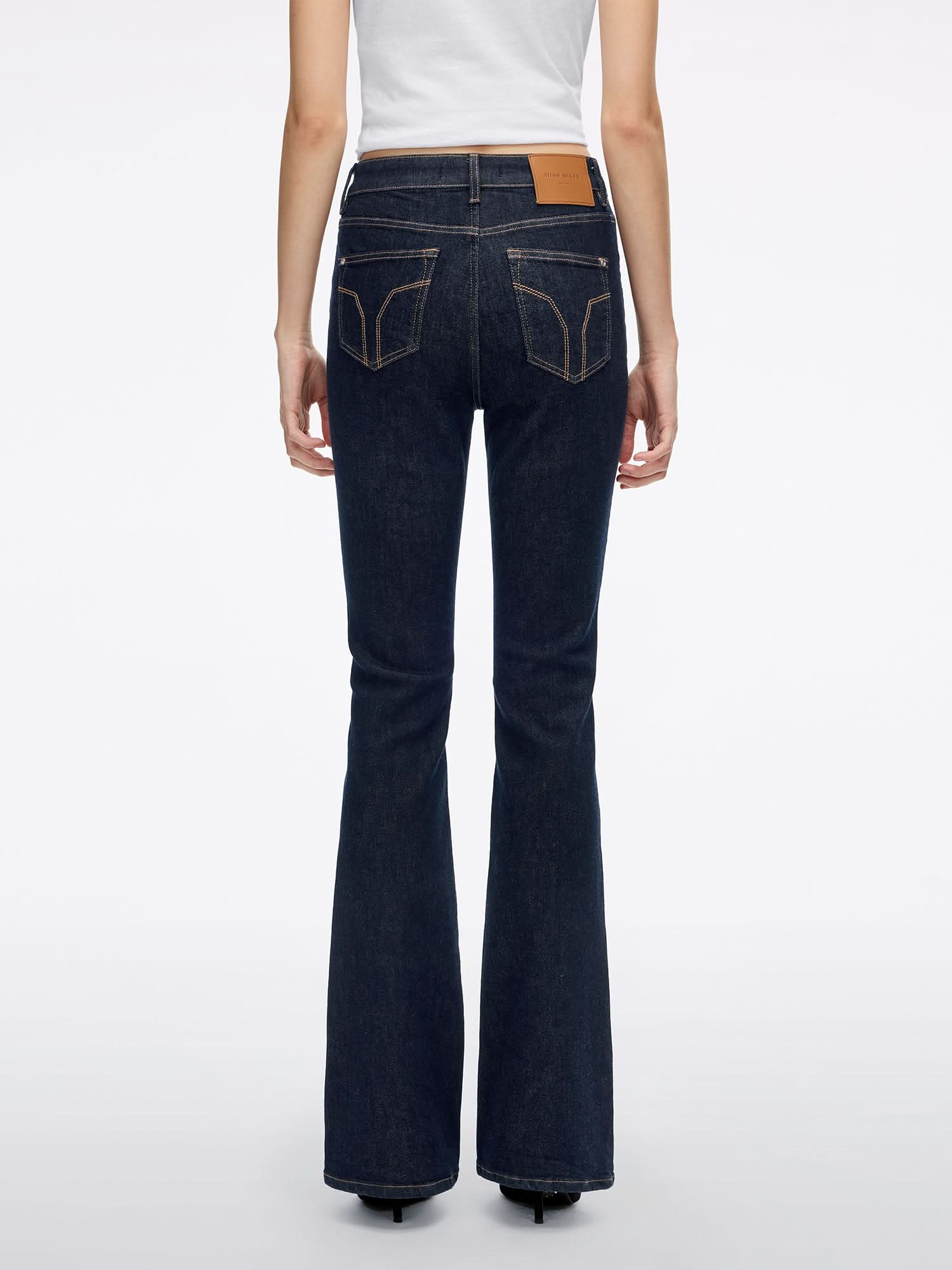 Flared Jeans - Image 3