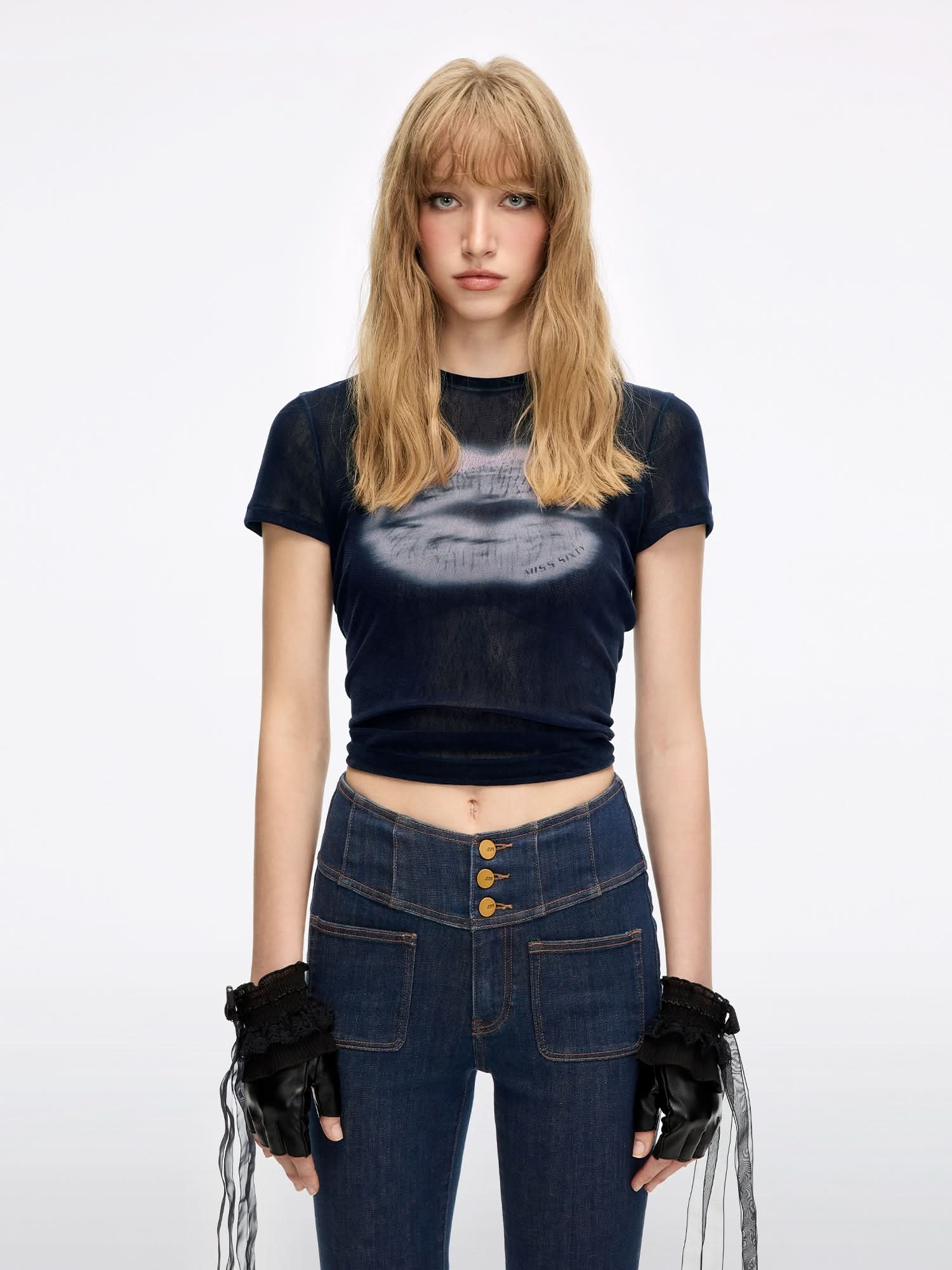 Lip Print T-Shirt - Image 11