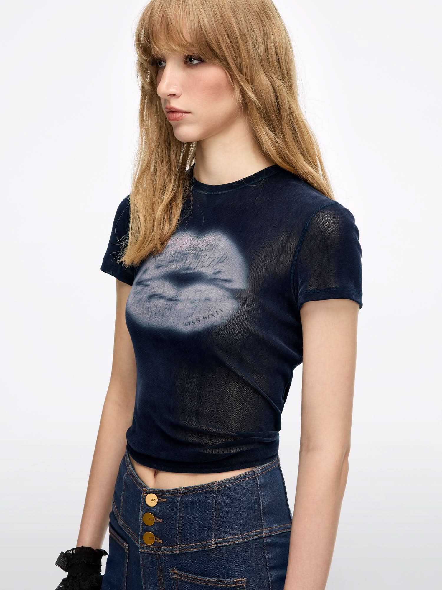 Lip Print T-Shirt - Image 13