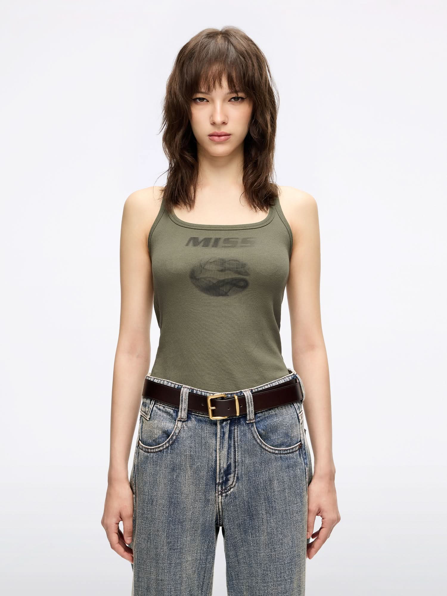 Lips Print Sleeveless T-Shirt - Image 7