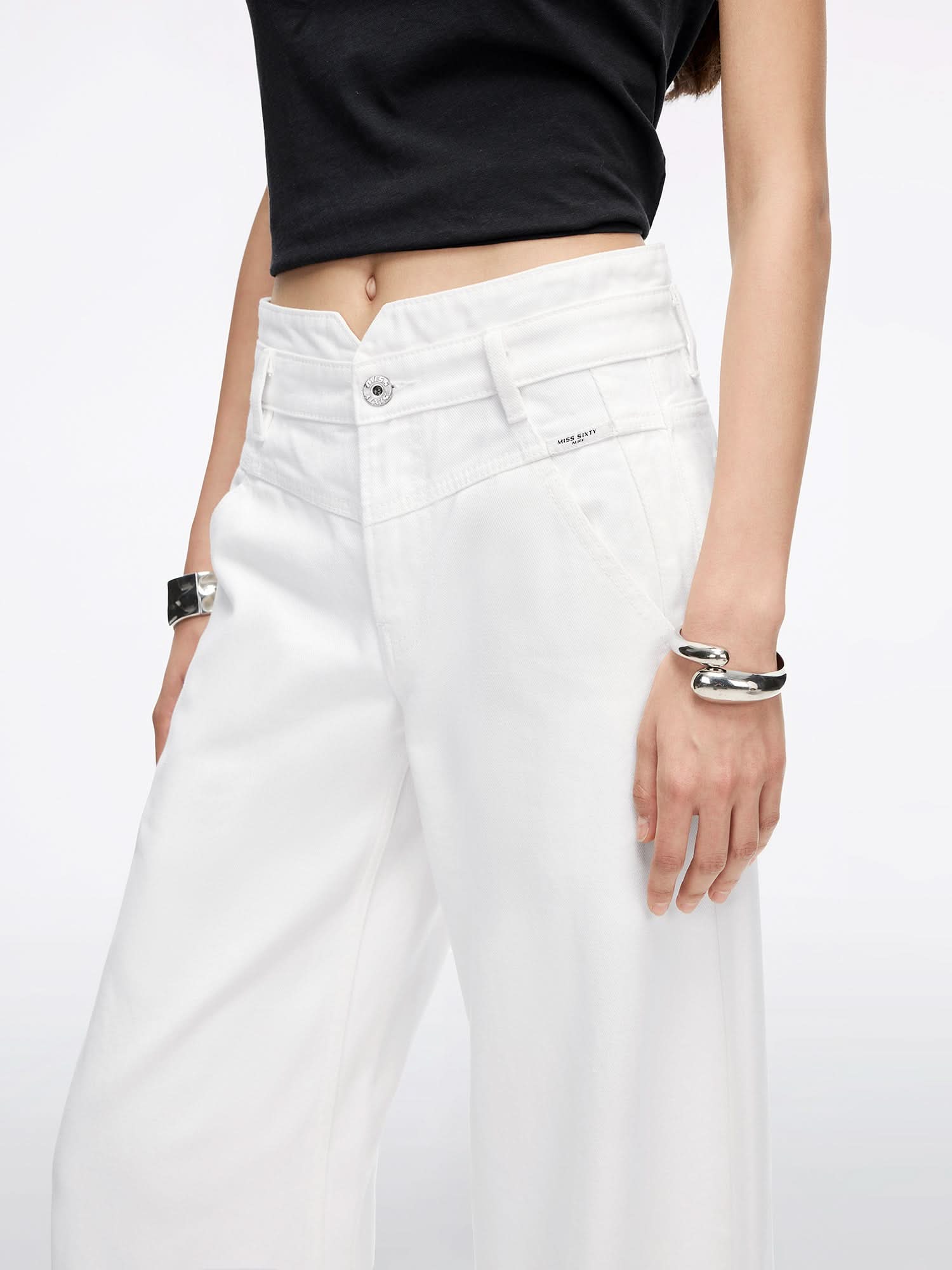 Loose-Fit Jeans-ALICE - Image 4