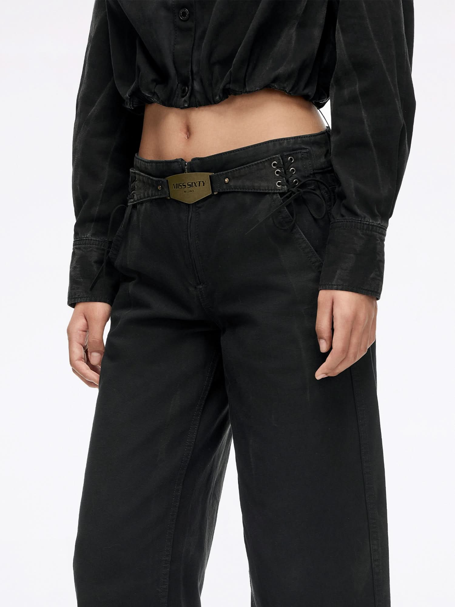 Metal-Plate Curved-Cut Jeans - Image 4