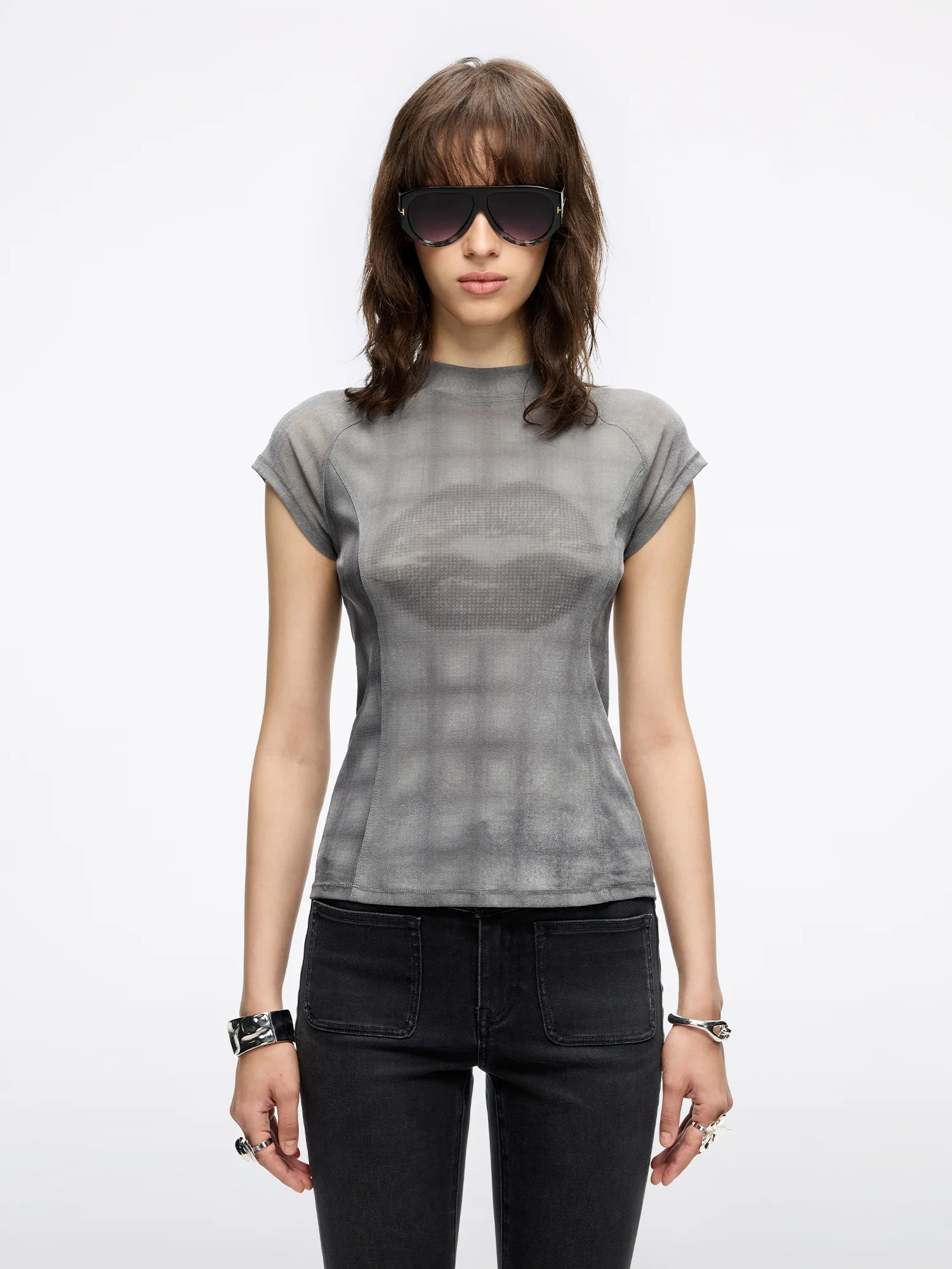 Mock Neck Lips Print T-Shirt