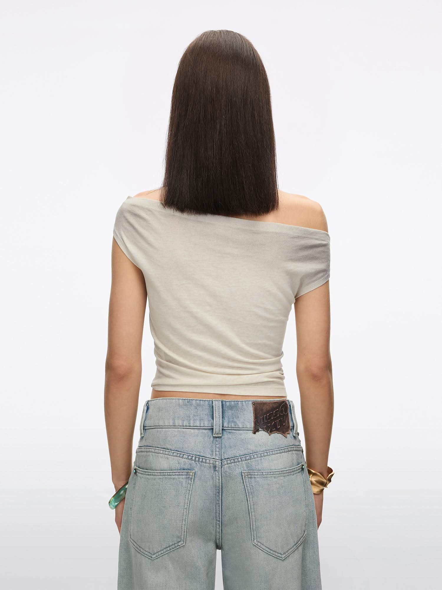 Off-Shoulder Logo-Detail T-Shirt - Image 7