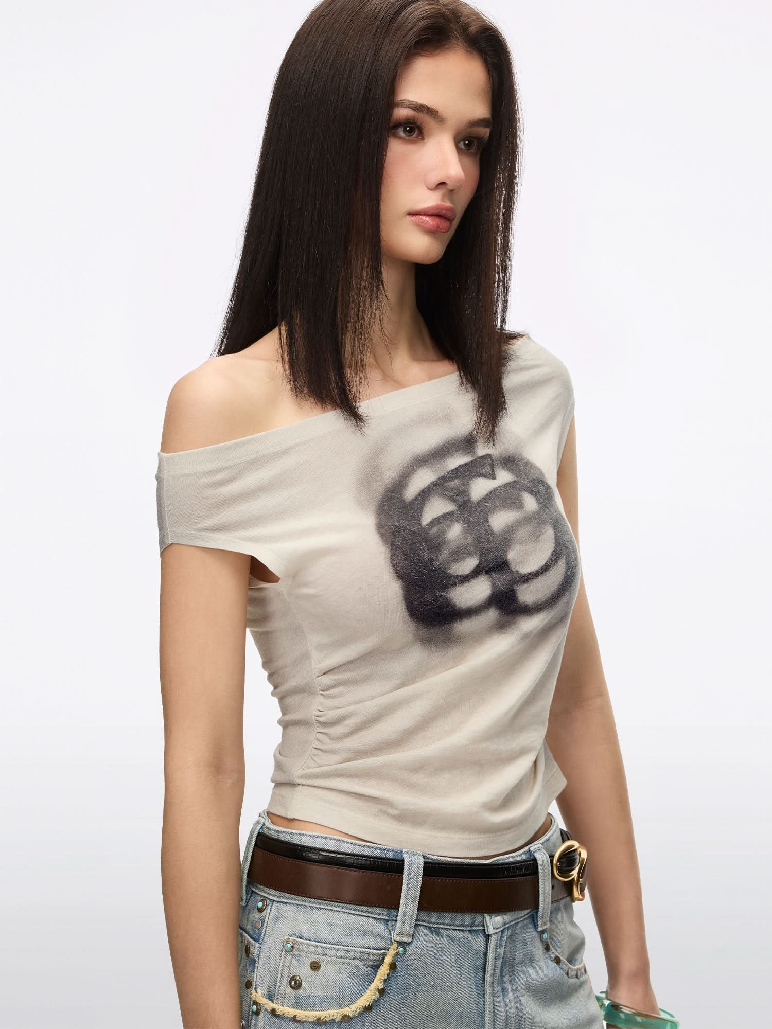 Off-Shoulder Logo-Detail T-Shirt - Image 8