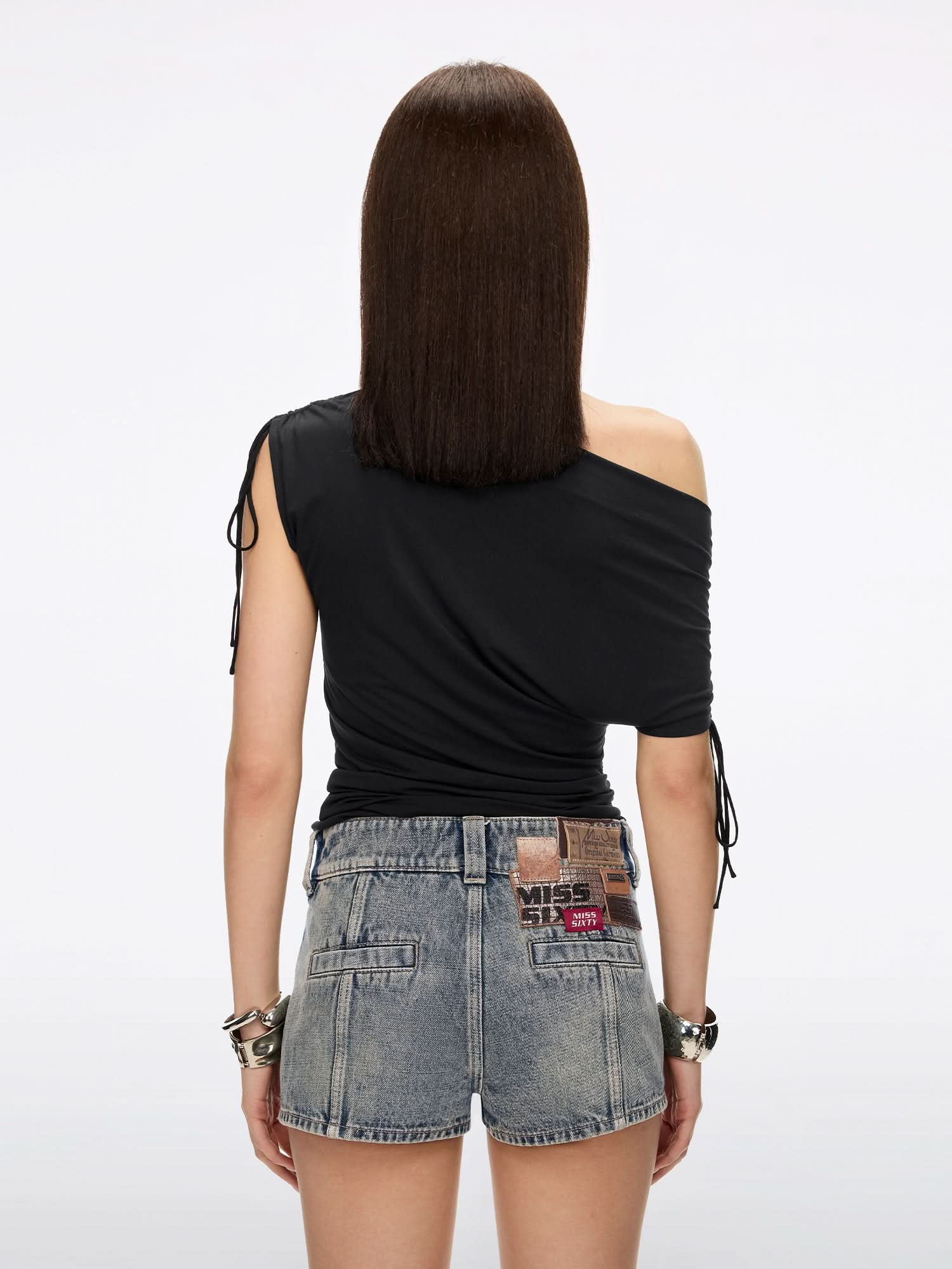 Asymmetric Shoulder Drawstring T-Shirt - Image 7