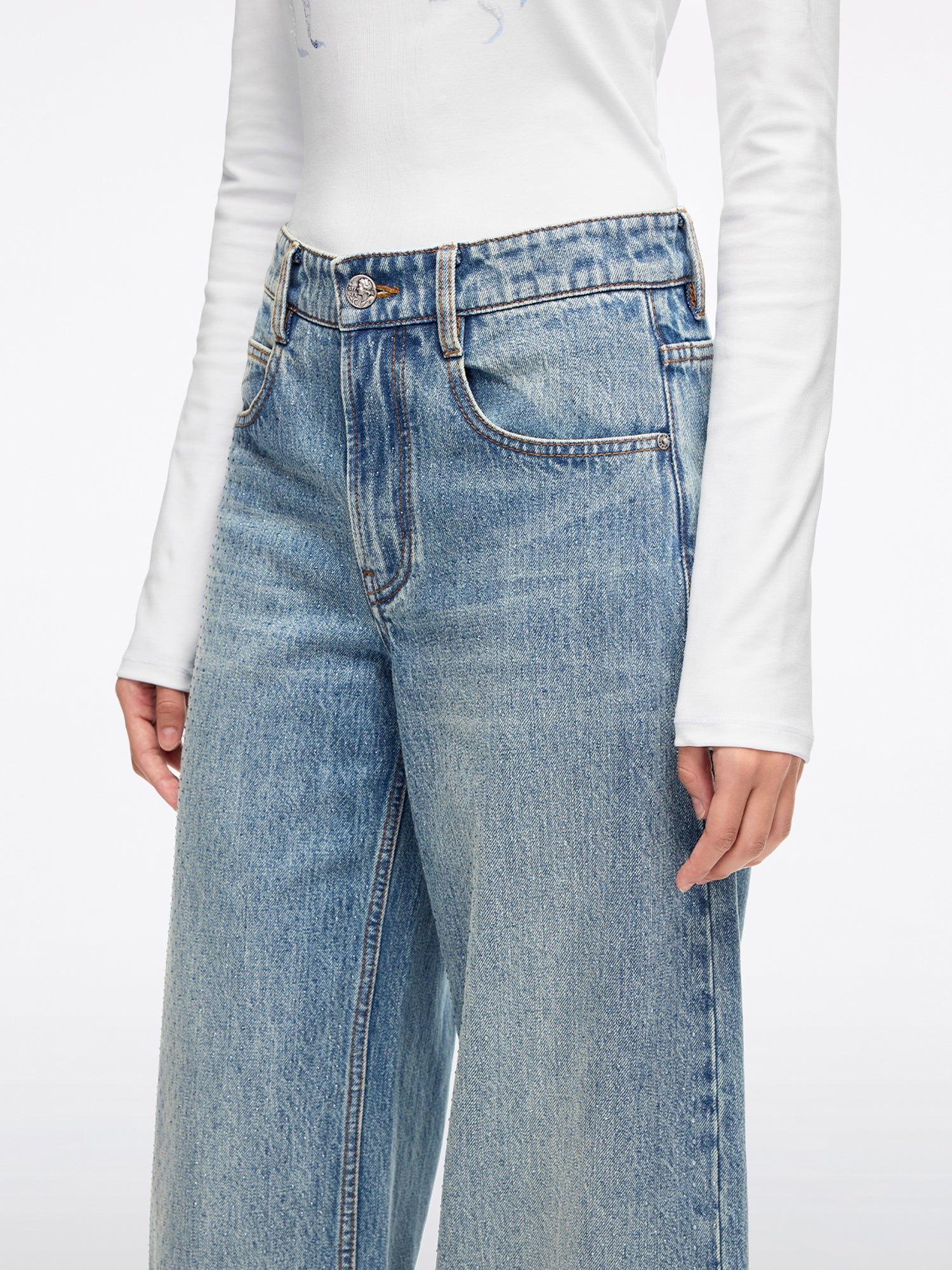Rhinestone-Embellished Jeans - Image 4