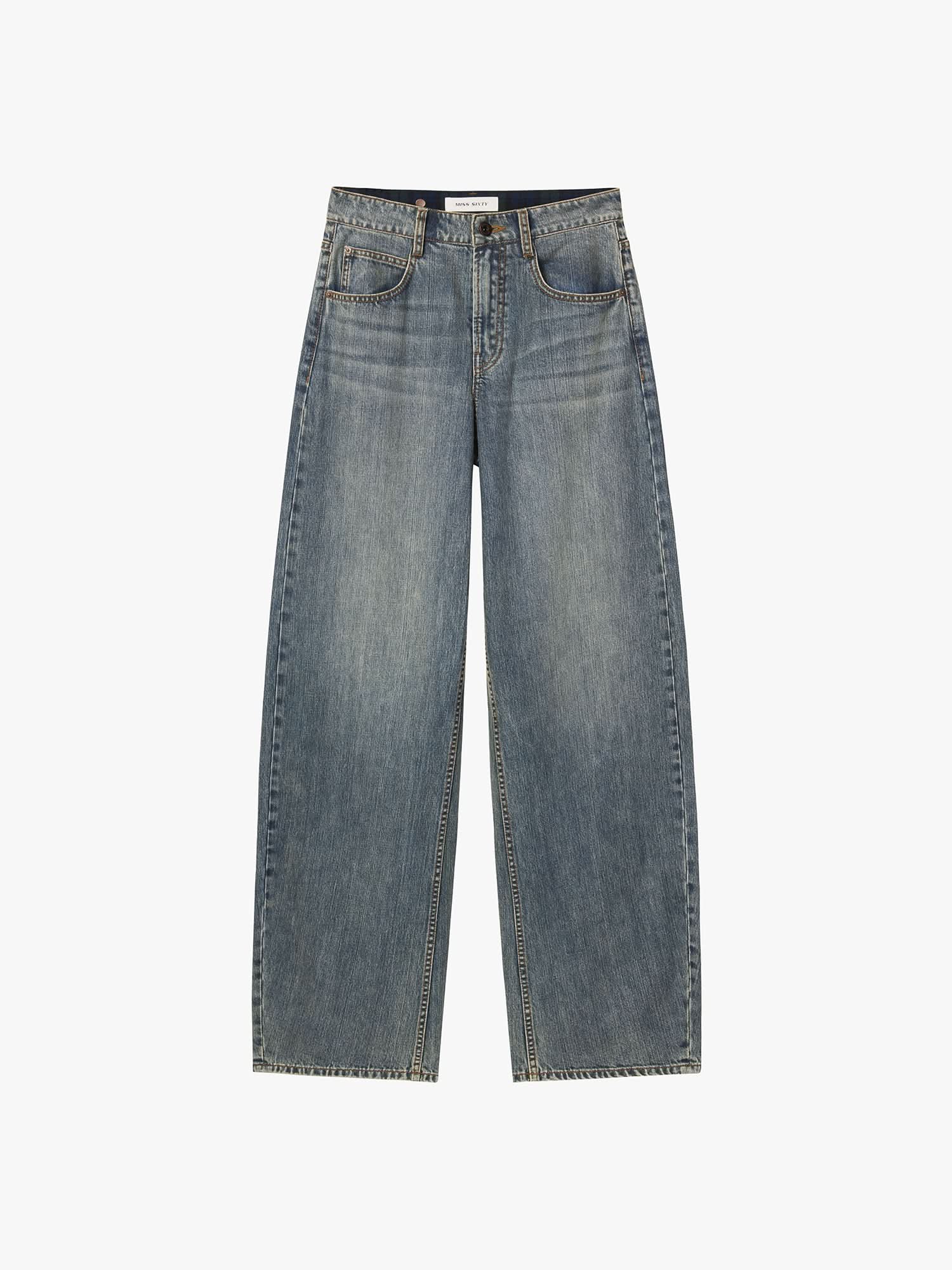 Scimitar Jeans With Decorative Accessory - Image 5