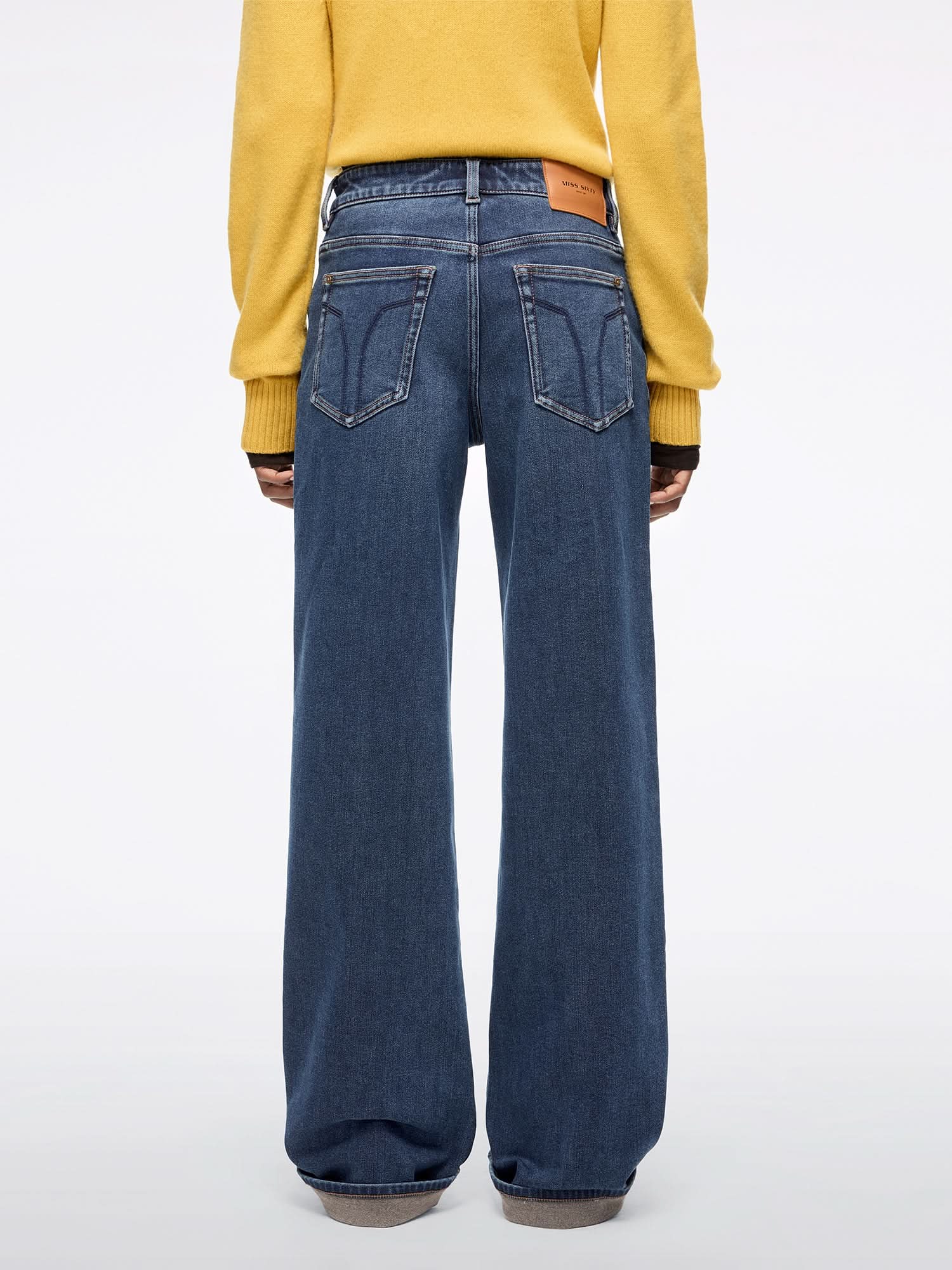 Straight-Leg Jeans - Image 3