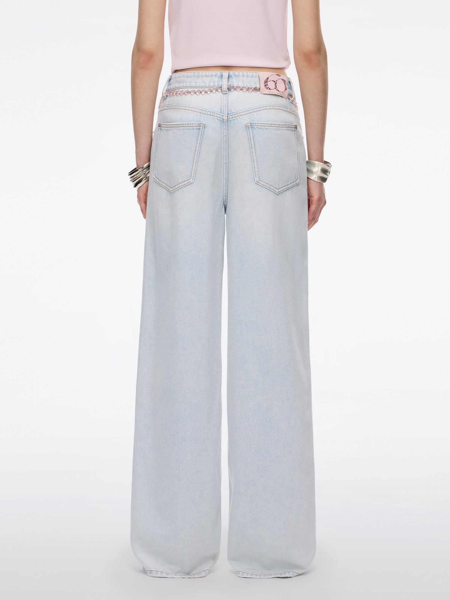 Straight-Leg Jeans with Chain Belt - Image 13